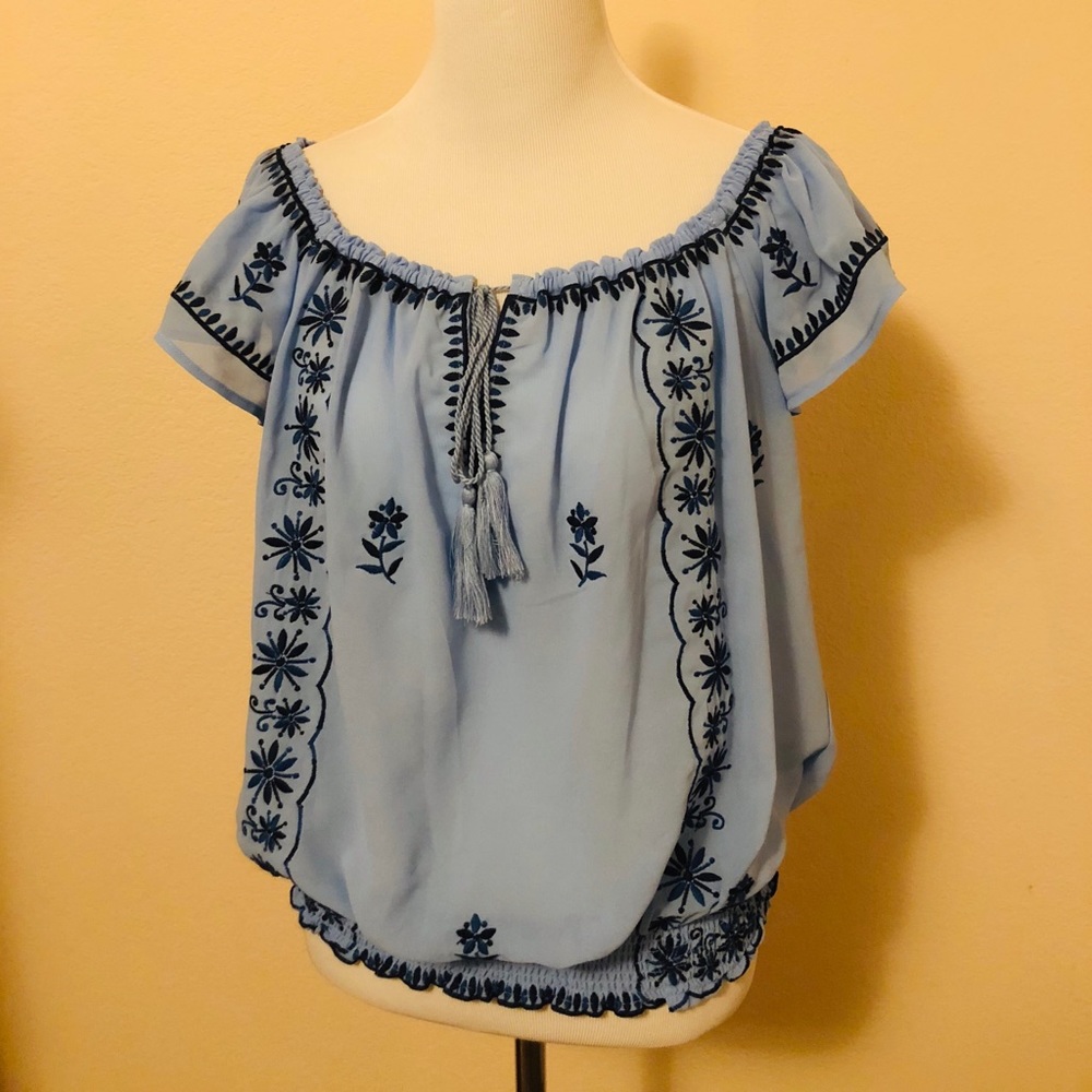 Venus Women’s Blouse